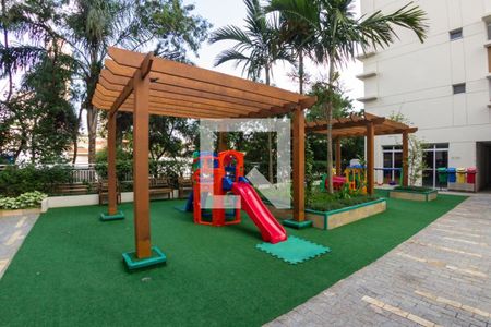 Apartamento à venda com 105m², 3 quartos e 2 vagasÁrea comum - Playground