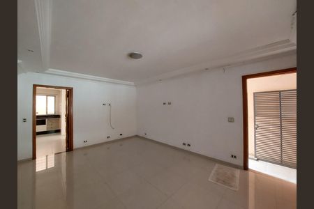 Casa para alugar com 170m², 3 quartos e 3 vagas Casa para alugar com 170m², 3 quartos e 3 vagasSala