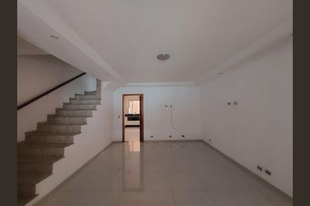 Casa para alugar com 170m², 3 quartos e 3 vagas Casa para alugar com 170m², 3 quartos e 3 vagasSala