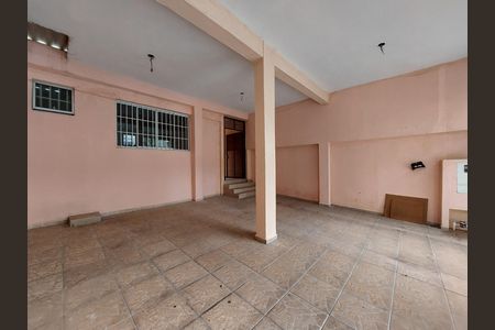 Casa para alugar com 170m², 3 quartos e 3 vagas Casa para alugar com 170m², 3 quartos e 3 vagasGaragem