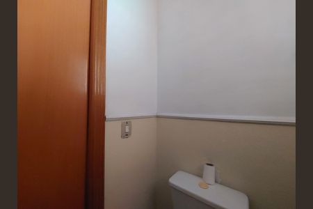 Casa para alugar com 170m², 3 quartos e 3 vagas Casa para alugar com 170m², 3 quartos e 3 vagasLavabo