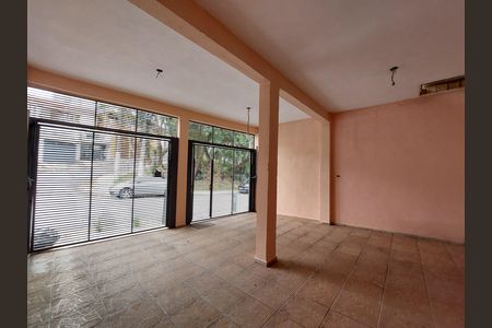 Casa para alugar com 170m², 3 quartos e 3 vagas Casa para alugar com 170m², 3 quartos e 3 vagasGaragem