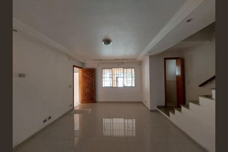 Casa para alugar com 170m², 3 quartos e 3 vagas Casa para alugar com 170m², 3 quartos e 3 vagasSala