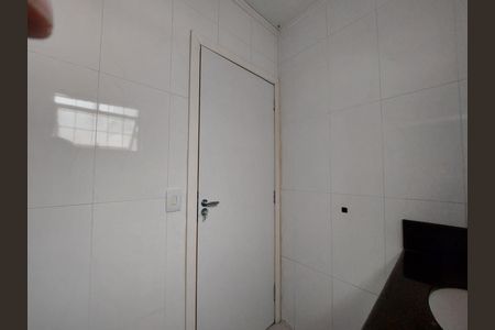 Casa para alugar com 170m², 3 quartos e 3 vagas Casa para alugar com 170m², 3 quartos e 3 vagasBanheiro