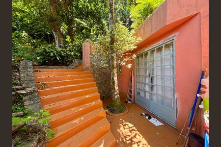 Casa à venda com 246m², 4 quartos e 3 vagas Casa à venda com 246m², 4 quartos e 3 vagasÁrea de serviço