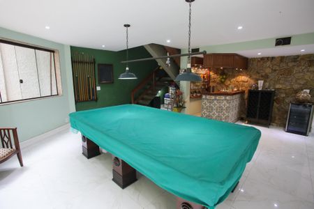 Casa de condomínio à venda com 439m², 6 quartos e 3 vagasÁrea comum - Sala de Jogos