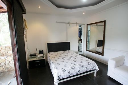 Casa de condomínio à venda com 439m², 6 quartos e 3 vagasSuíte 2