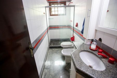 Casa de condomínio à venda com 439m², 6 quartos e 3 vagasBanheiro Social 2