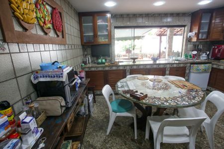 Casa de condomínio à venda com 439m², 6 quartos e 3 vagasCozinha