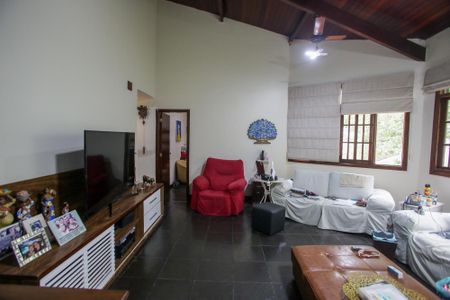 Casa de condomínio à venda com 439m², 6 quartos e 3 vagasSala de TV