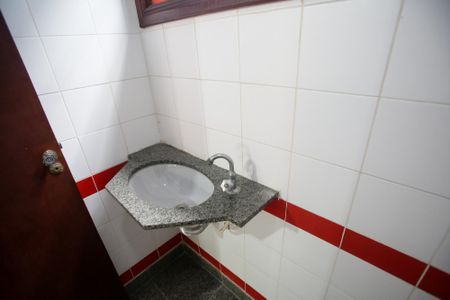 Casa de condomínio à venda com 439m², 6 quartos e 3 vagasBanheiro da Suíte 3