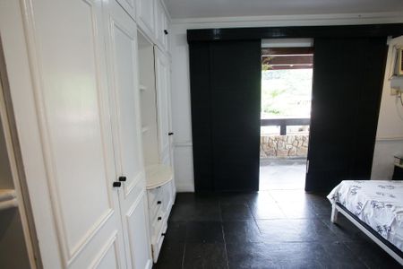 Casa de condomínio à venda com 439m², 6 quartos e 3 vagasSuíte 2