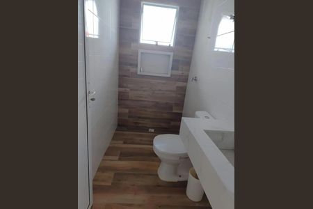 Casa à venda com 190m², 3 quartos e 2 vagasBanheiro