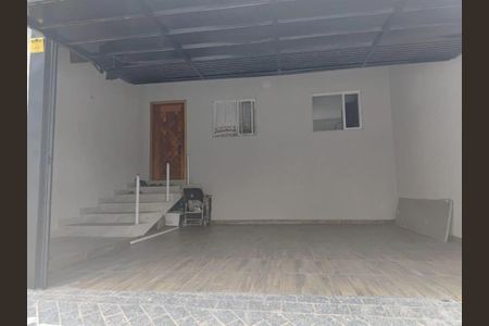 Casa à venda com 190m², 3 quartos e 2 vagasVaga