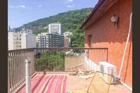 Apartamento à venda com 240m², 4 quartos e 1 vaga