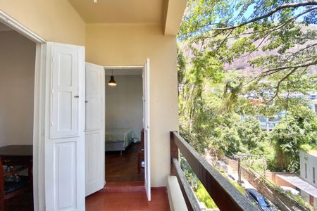 Casa à venda com 300m², 5 quartos e sem vaga Casa à venda com 300m², 5 quartos e sem vagaVaranda quartos