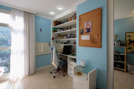 Apartamento à venda com 430m², 6 quartos e 2 vagasQuarto 3