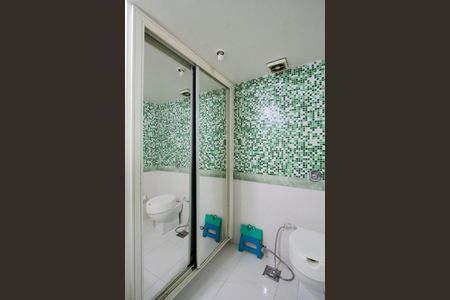 Apartamento à venda com 430m², 6 quartos e 2 vagasBanheiro Suíte 4