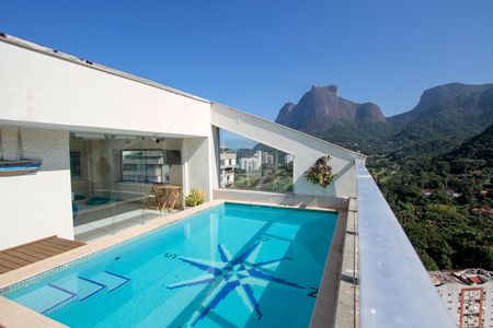Apartamento à venda com 430m², 6 quartos e 2 vagasÁrea comum - Piscina