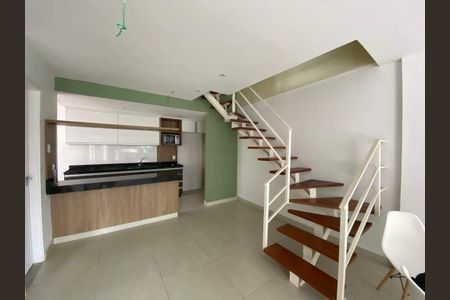 Casa à venda com 156m², 3 quartos e 1 vaga