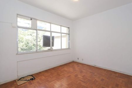 Apartamento à venda com 61m², 1 quarto e sem vaga