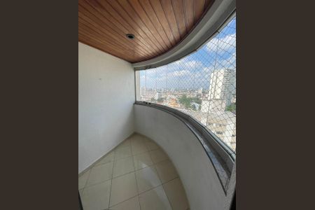 Apartamento à venda com 80m², 3 quartos e 1 vaga Apartamento à venda com 80m², 3 quartos e 1 vagaVaranda