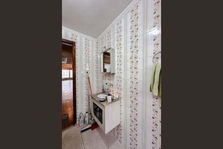 Casa à venda com 220m², 3 quartos e 5 vagasBanheiro da Edícula