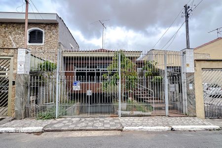 Casa à venda com 220m², 3 quartos e 5 vagasFachada - Plaquinha