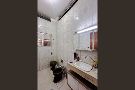 Casa à venda com 220m², 3 quartos e 5 vagasBanheiro