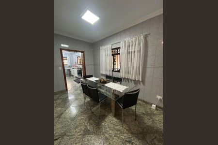 Casa à venda com 118m², 3 quartos e 2 vagas Casa à venda com 118m², 3 quartos e 2 vagasCOPA