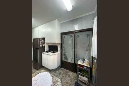 Casa à venda com 118m², 3 quartos e 2 vagas Casa à venda com 118m², 3 quartos e 2 vagasCOZINHA