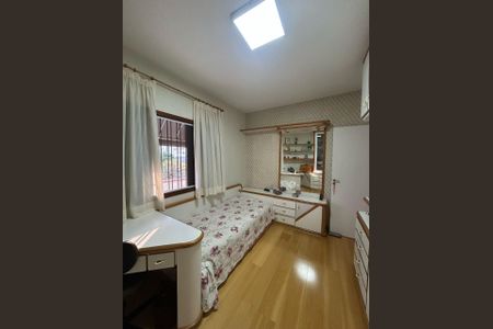 Casa à venda com 118m², 3 quartos e 2 vagas Casa à venda com 118m², 3 quartos e 2 vagasQUARTO