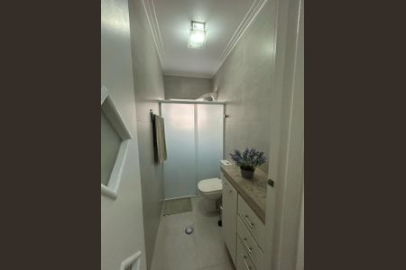 Casa à venda com 118m², 3 quartos e 2 vagas Casa à venda com 118m², 3 quartos e 2 vagasBANHEIRO