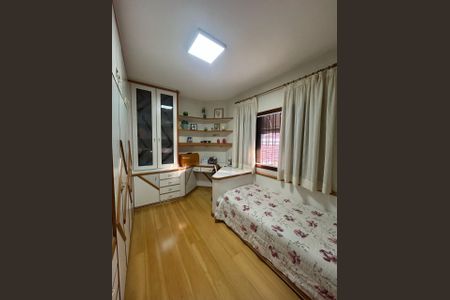 Casa à venda com 118m², 3 quartos e 2 vagas Casa à venda com 118m², 3 quartos e 2 vagasQUARTO