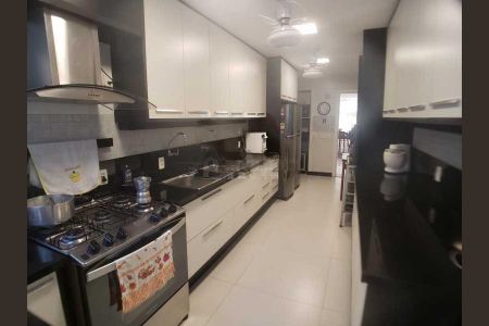 Apartamento à venda com 200m², 3 quartos e 1 vaga