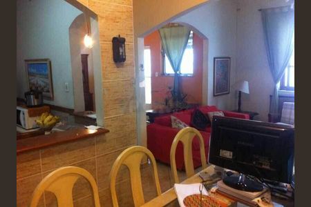 Casa à venda com 213m², 3 quartos e 1 vaga