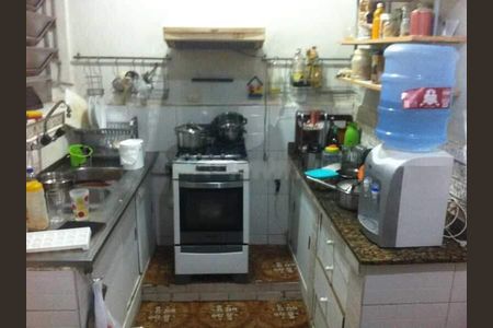 Casa à venda com 213m², 3 quartos e 1 vaga