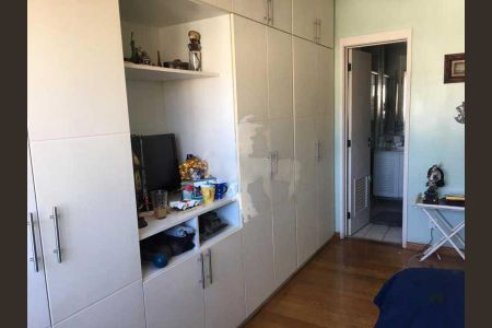 Apartamento à venda com 208m², 4 quartos e 2 vagas