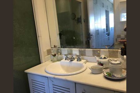 Apartamento à venda com 208m², 4 quartos e 2 vagas