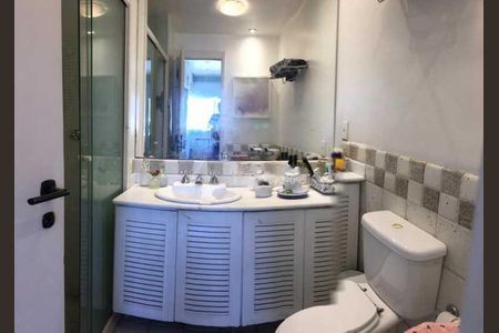 Apartamento à venda com 208m², 4 quartos e 2 vagas