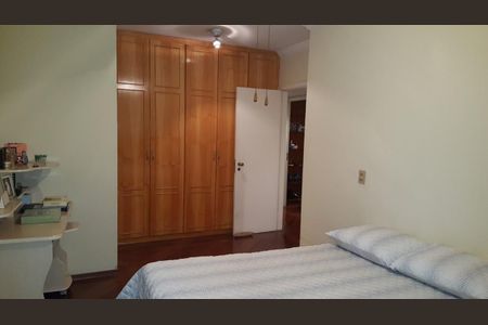 Apartamento à venda com 123m², 4 quartos e 2 vagasQUARTO