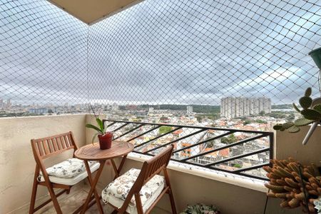 Apartamento à venda com 76m², 2 quartos e 1 vagaVaranda