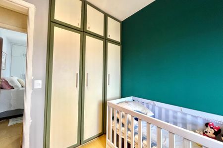 Apartamento à venda com 76m², 2 quartos e 1 vagaQuarto 2