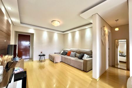 Apartamento à venda com 76m², 2 quartos e 1 vagaSala