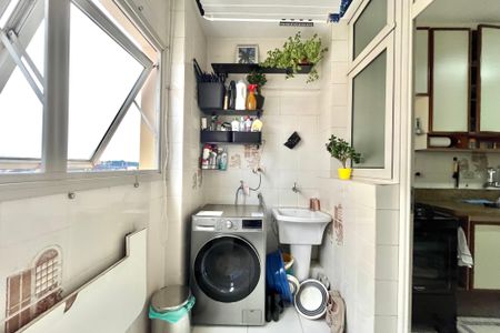 Apartamento à venda com 76m², 2 quartos e 1 vagaÁrea de Serviço