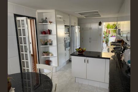 Apartamento à venda com 164m², 3 quartos e 1 vaga Apartamento à venda com 164m², 3 quartos e 1 vagaCOZINHA