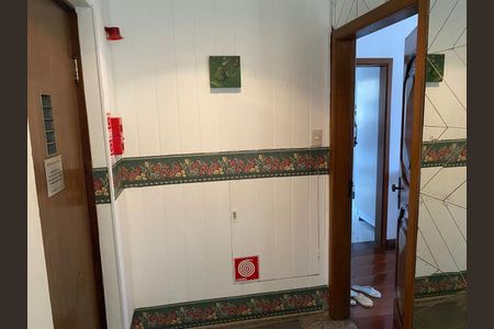 Apartamento à venda com 164m², 3 quartos e 1 vaga Apartamento à venda com 164m², 3 quartos e 1 vagaHALL