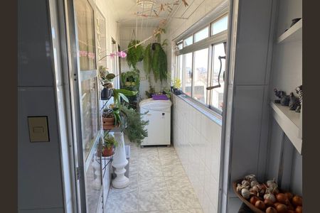 Apartamento à venda com 164m², 3 quartos e 1 vaga Apartamento à venda com 164m², 3 quartos e 1 vagaLAVANDERIA