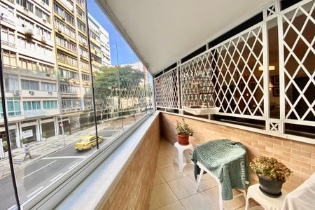 Apartamento à venda com 230m², 4 quartos e 2 vagasVaranda Sala