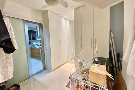 Apartamento à venda com 230m², 4 quartos e 2 vagasQuarto de Serviço